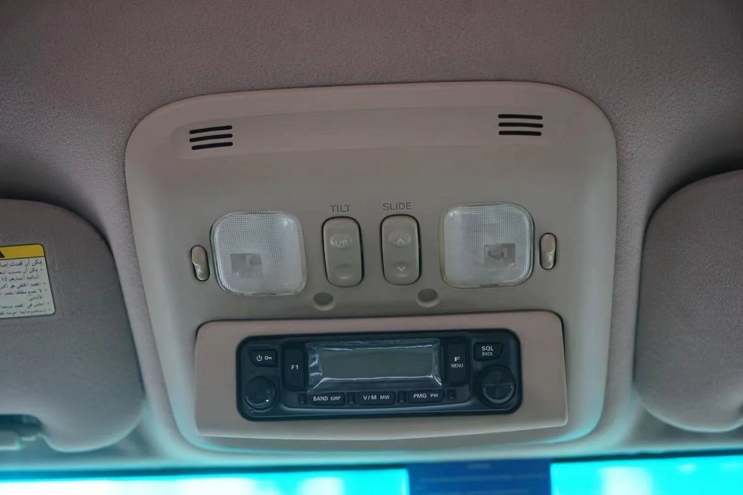Toyota Land Cruiser 100 overhead radio mount for Yaesu FTM-6000R in matte black