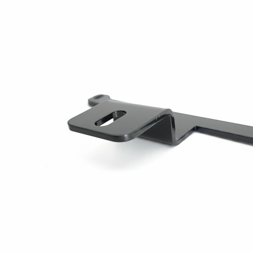 Ninja Cruiser black steel dual light bracket for Land Cruiser 100 Series & LX470 front bumper.