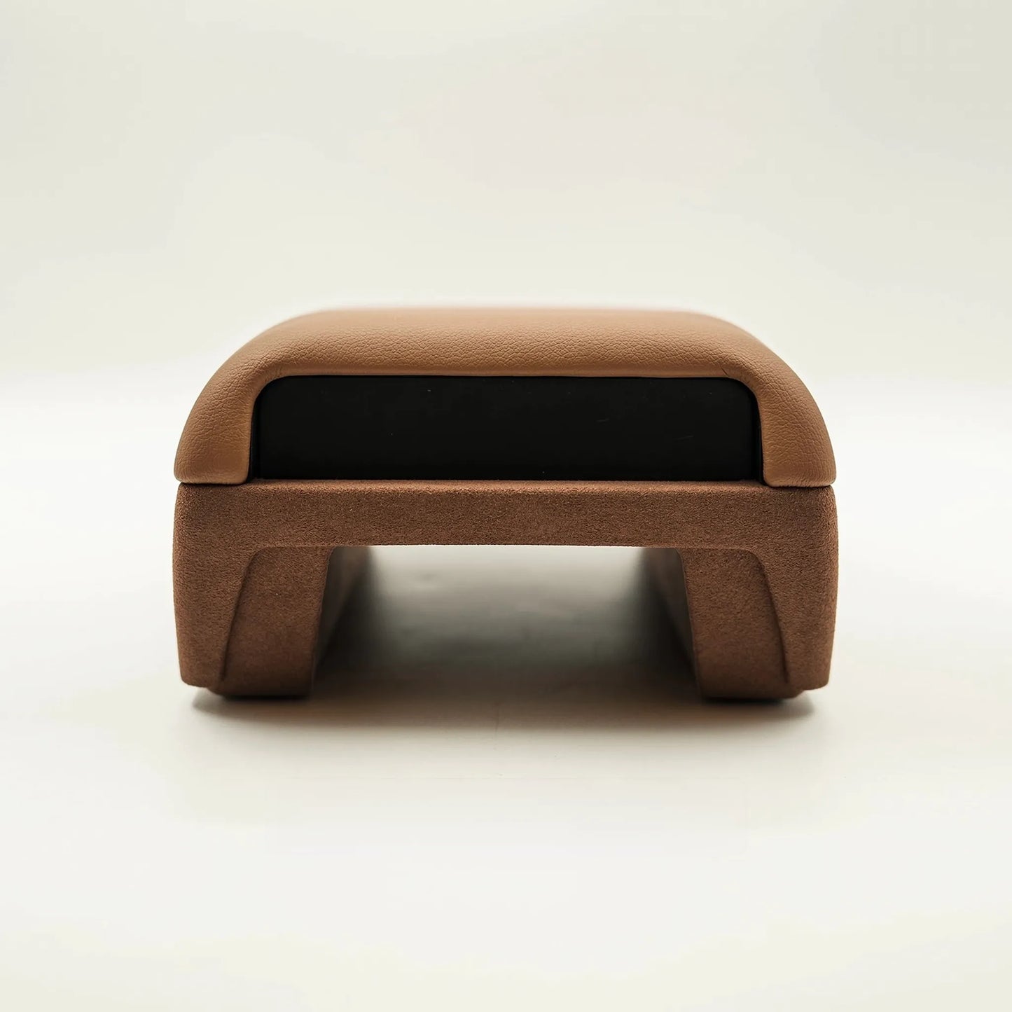 Close-up front view of Ninja Cruiser premium tan leather and soft-touch velvet lining. High-quality interior accessories for 70 series restoration.