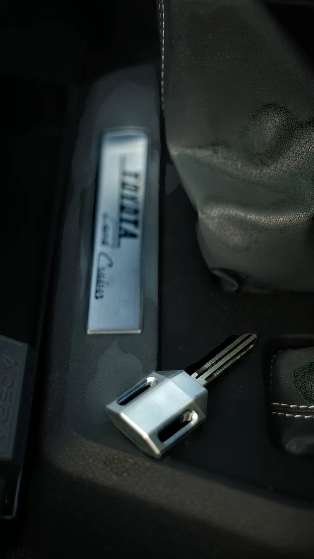 Ninja Cruiser premium metal blank key for Land Cruiser 70 series, silver finish.