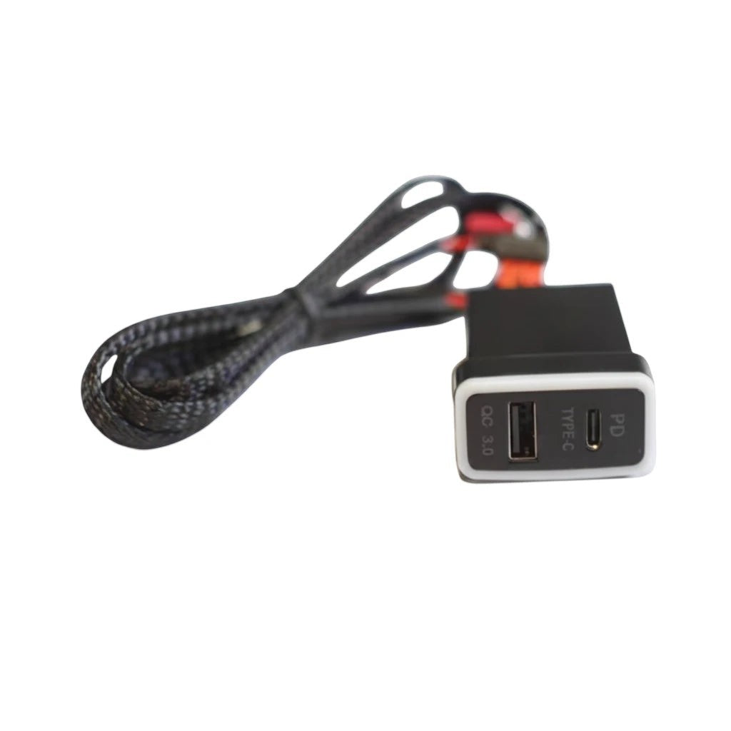 Ninja Cruiser Toyota Land Cruiser 100 Series 55W fast charging port with USB-C and USB-A ports.